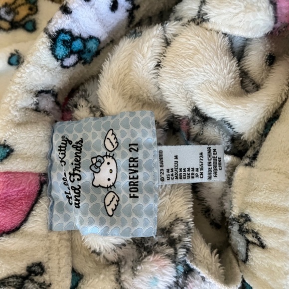 Hello kitty and friends x forever 21 pjs - Picture 3 of 3